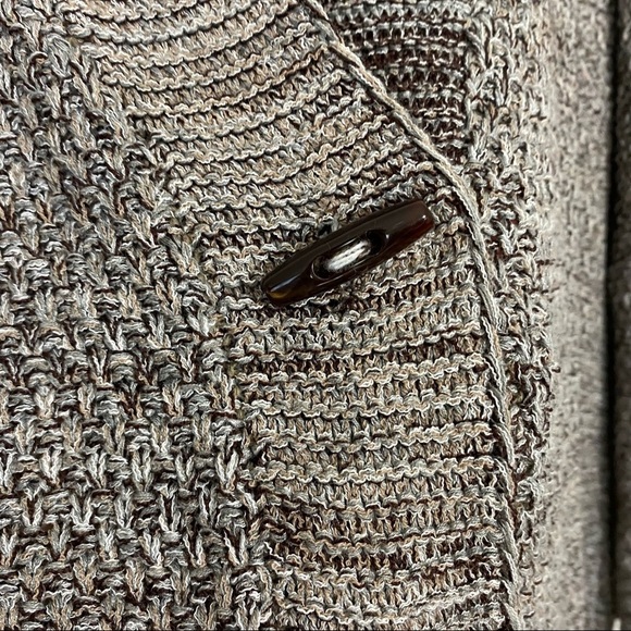 NWT LF Millau Toggle Cardigan Sweater Grey Black Gray Slouchy Oversized Small - Picture 4 of 6